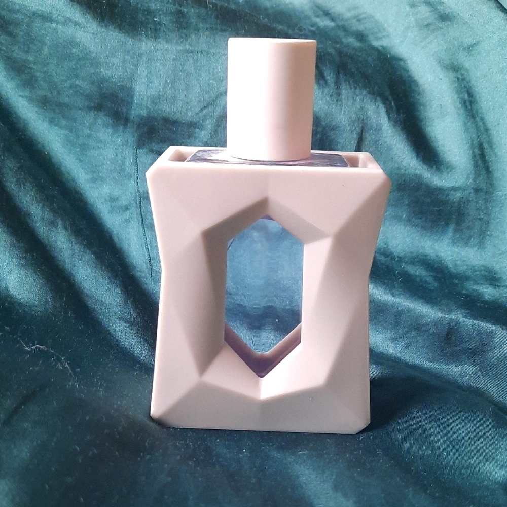 Ariana Grande God Is A Woman Perfume 1oz 30ml